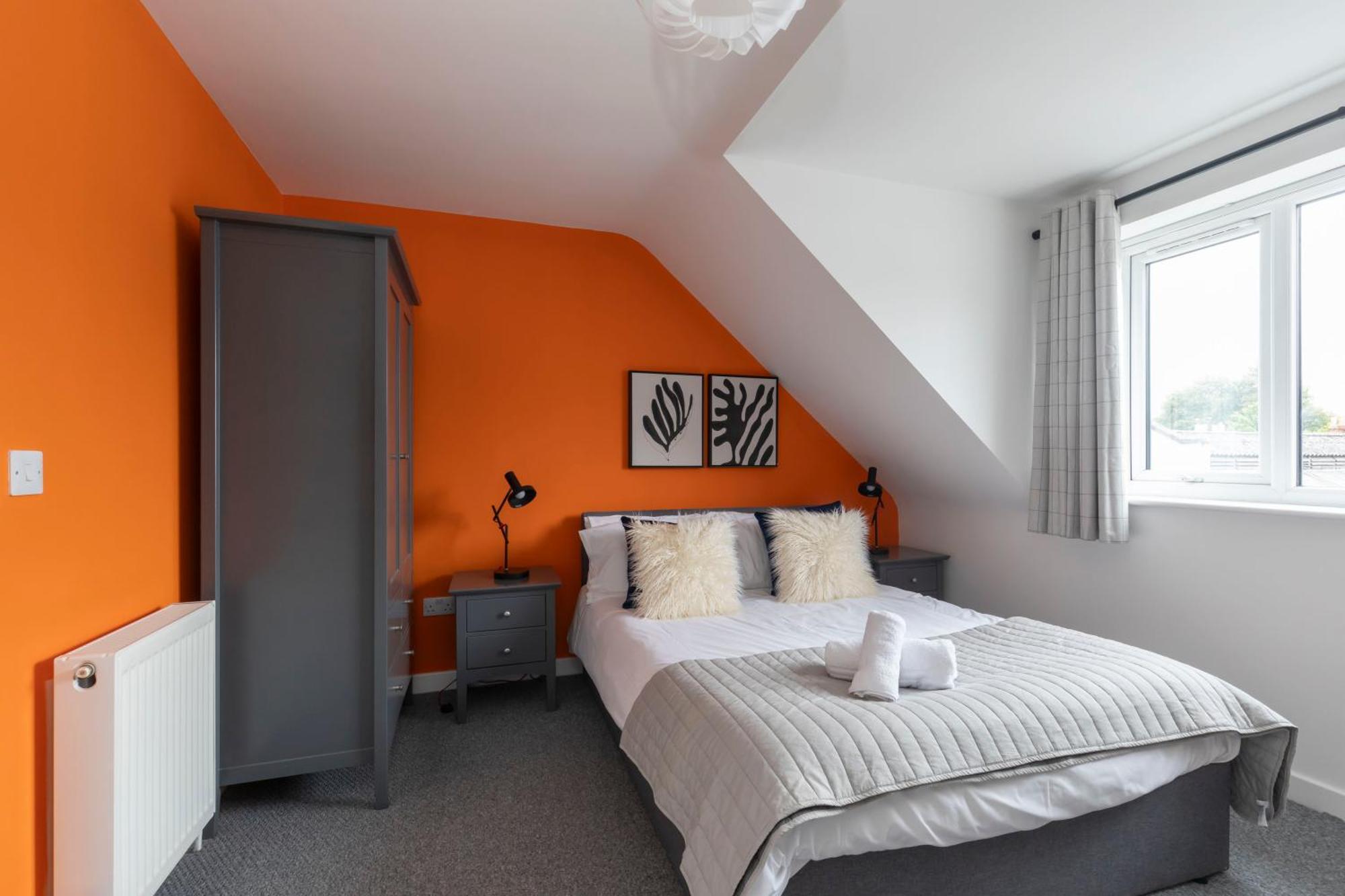 Modern Four Bedroom Four Bathroom Home Cheltenham Extérieur photo